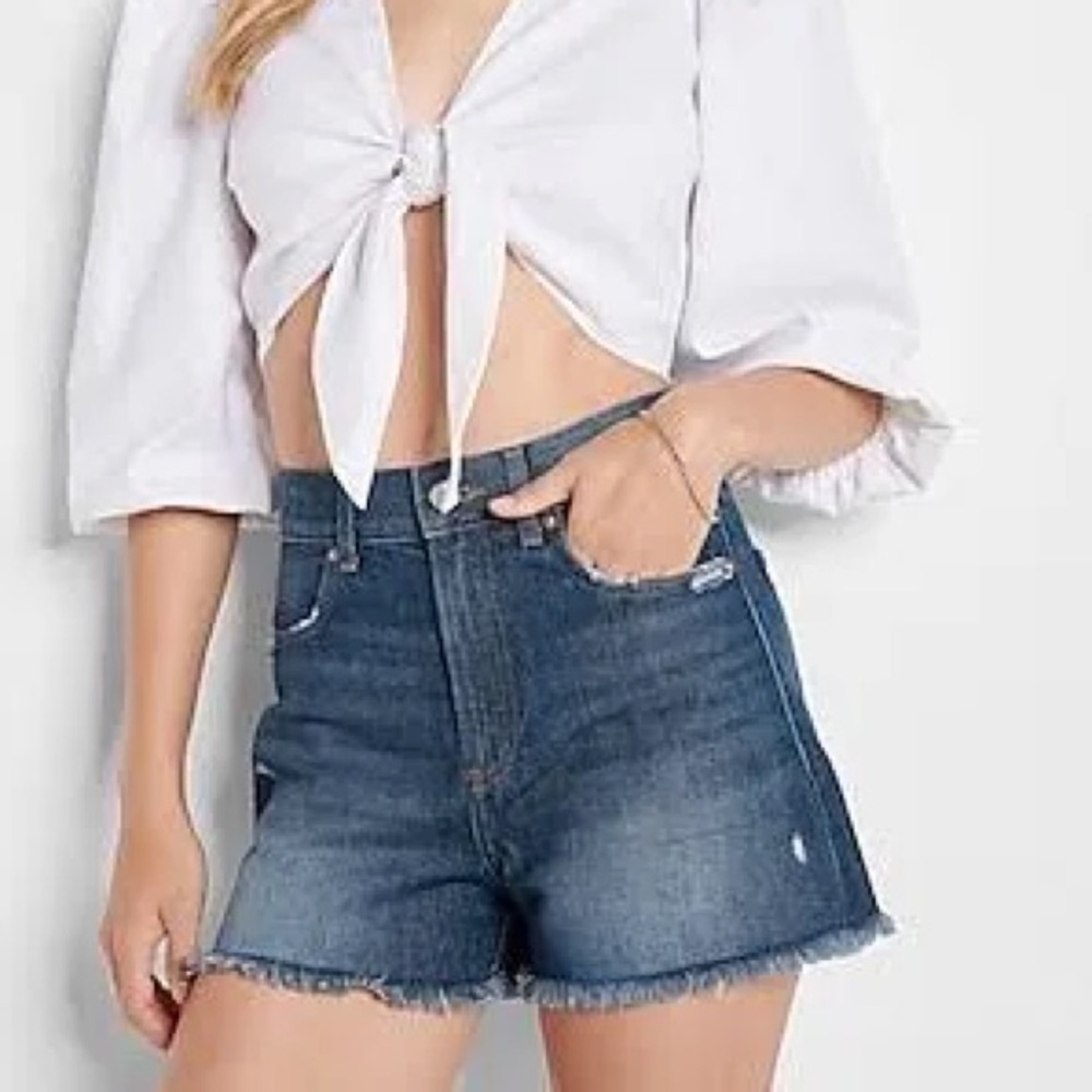 Express blue Jean shorts with distressed end
